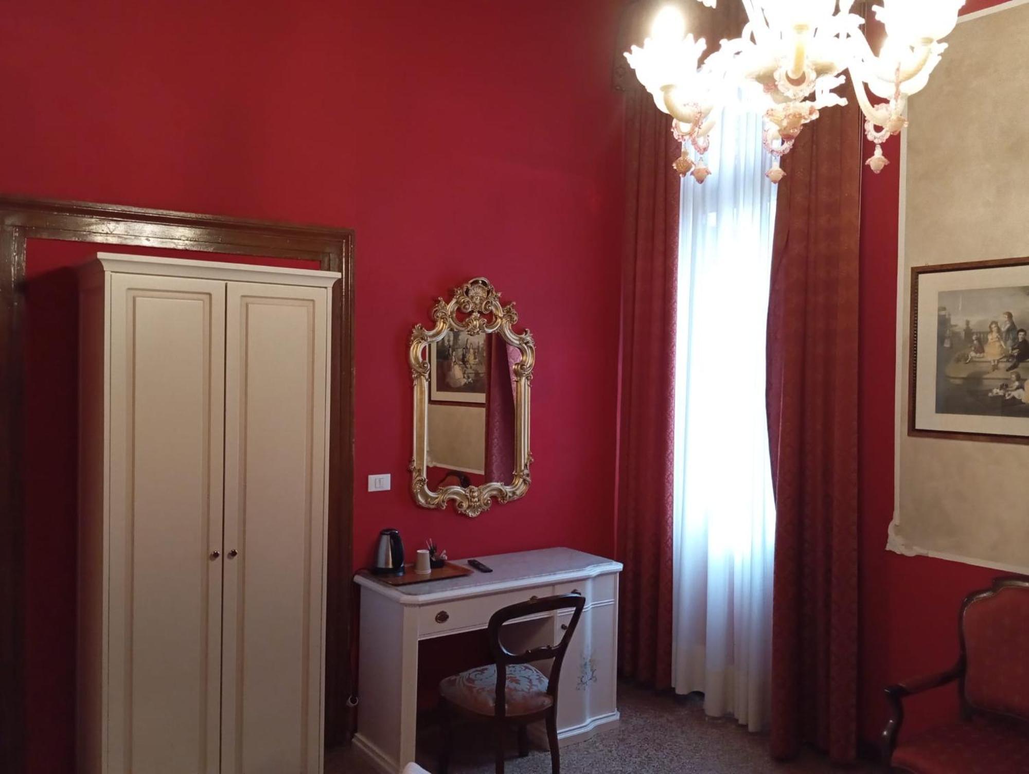 Palazzo Lion Morosini - Check In Presso Locanda Ai Santi Apostoli Venedig Exterior foto