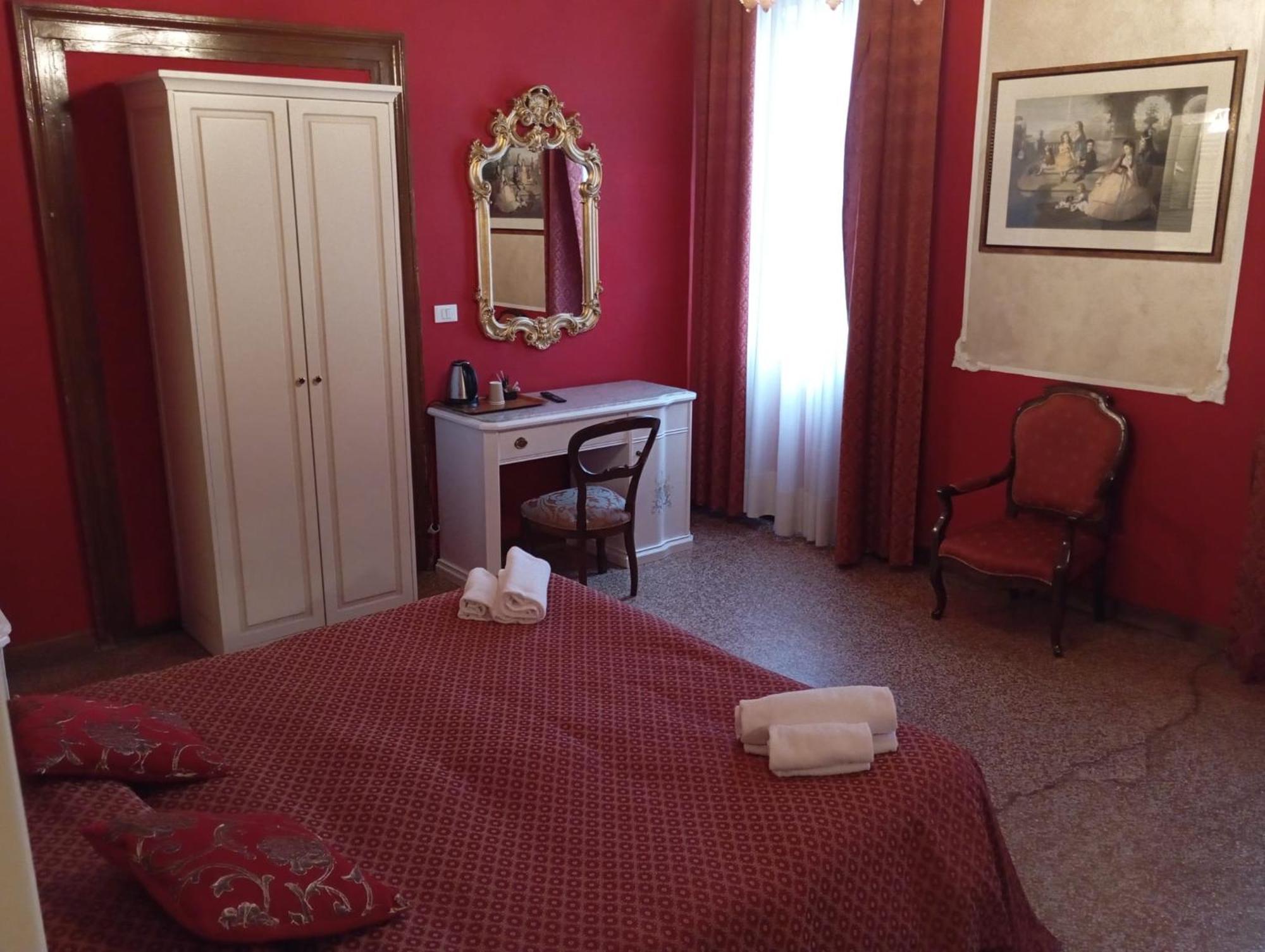 Palazzo Lion Morosini - Check In Presso Locanda Ai Santi Apostoli Venedig Exterior foto