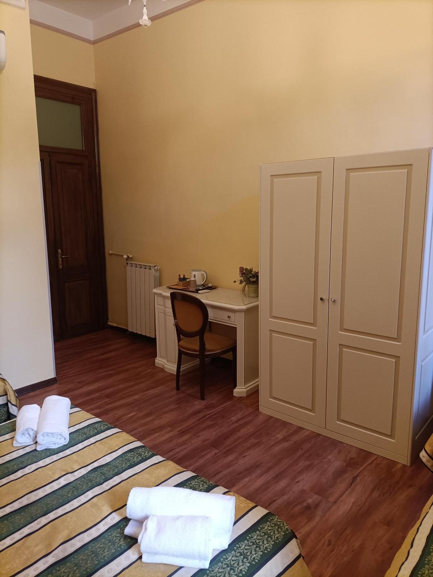 Palazzo Lion Morosini - Check In Presso Locanda Ai Santi Apostoli Venedig Exterior foto